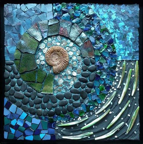The Stunning Colors of Underwater Mosaic Art